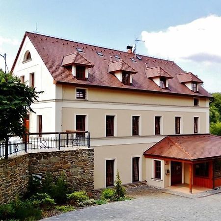 Pension Mlyn Stare Mitrovice Sedlec-Prcice Buitenkant foto