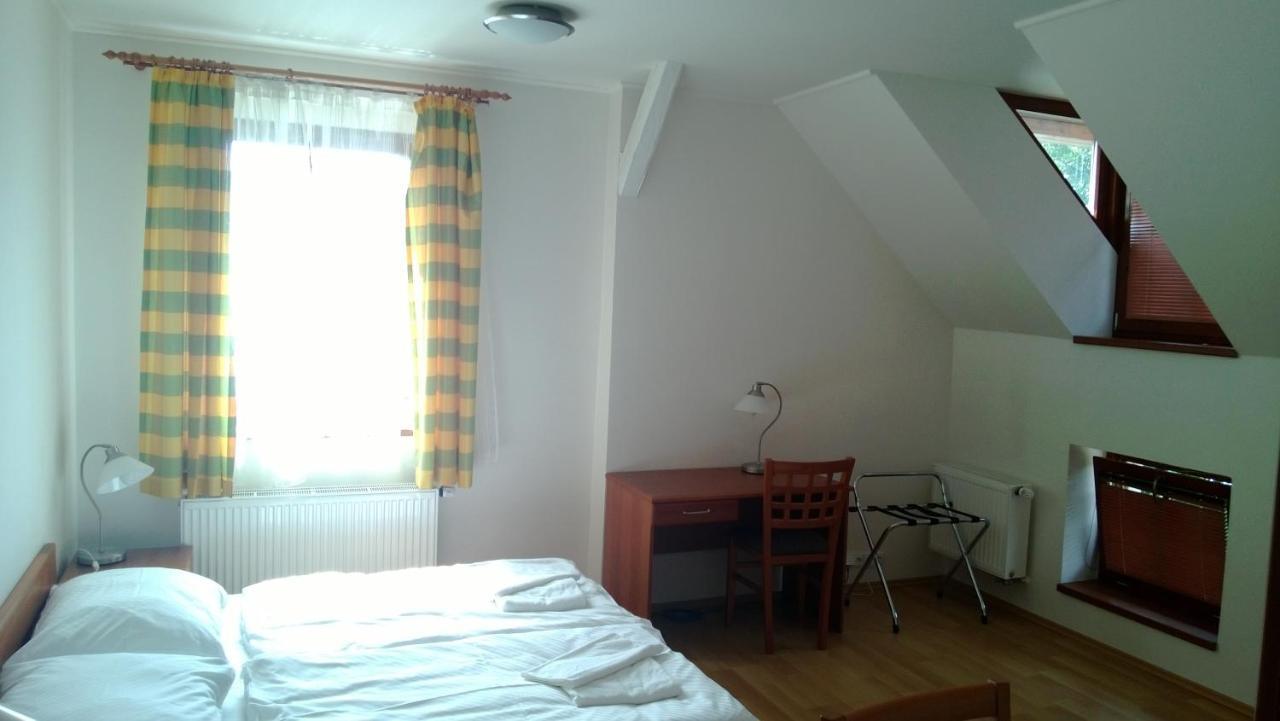 Pension Mlyn Stare Mitrovice Sedlec-Prcice Kamer foto